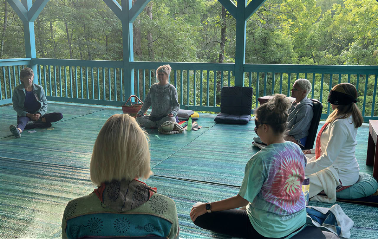 Meditacijos įpročio formavimas: jogos ir meditacijos retritas