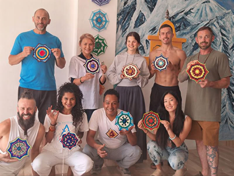 100 val. bhakti jogos seminaras