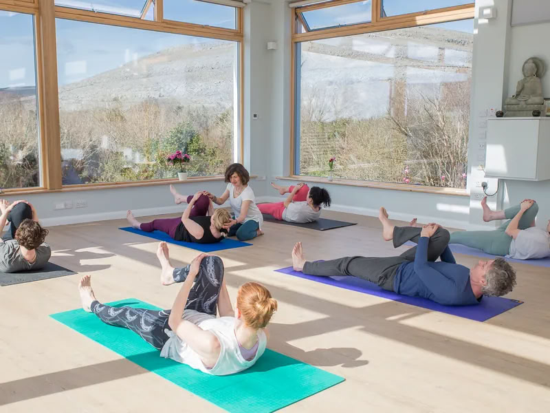 Velykų jogos retritas su Eleanor Dawson | Burren Yoga Retreat | Wellness Retreats Ireland