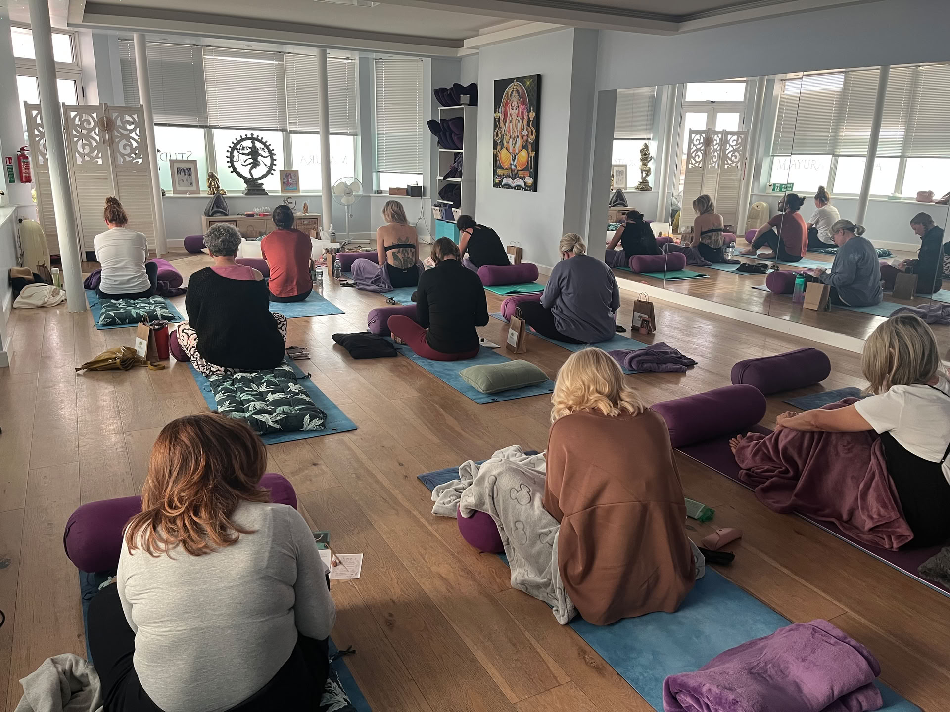 Angelų kortų skaitymas ir reiki gydymas