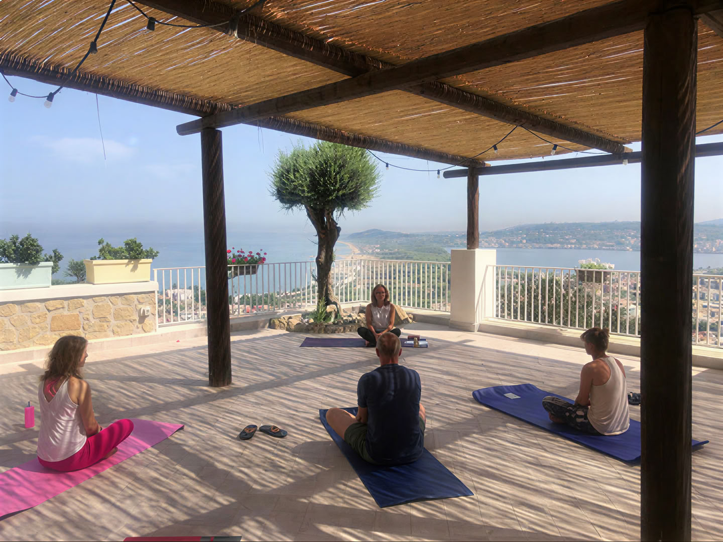 Joga terapijos grupinė pamoka