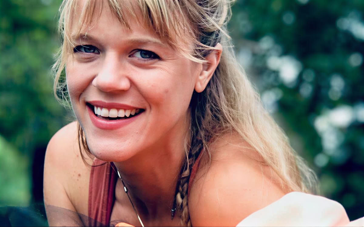 Privati sesija su Katie Wells
