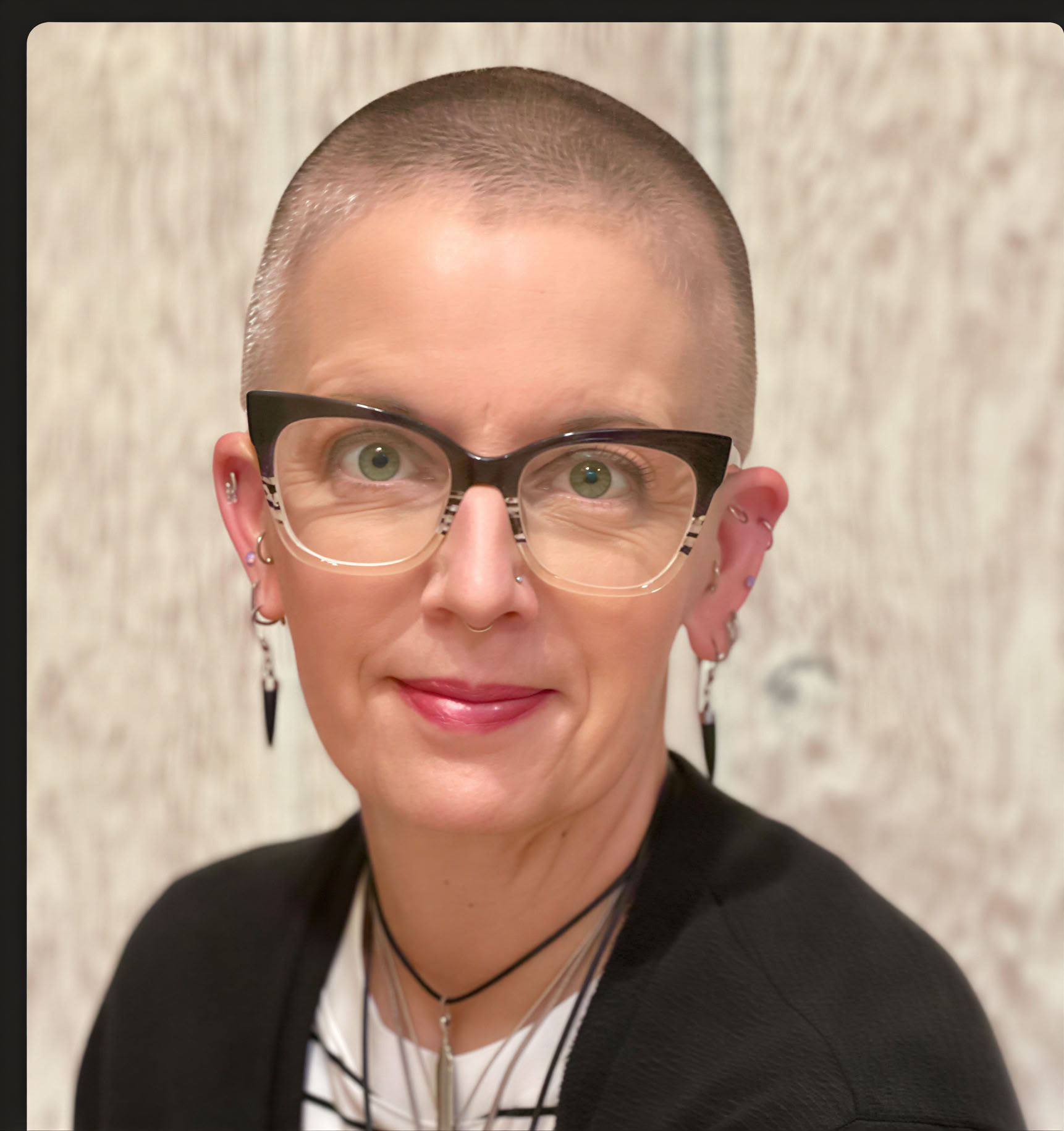 Privati sesija su Cheri Smith