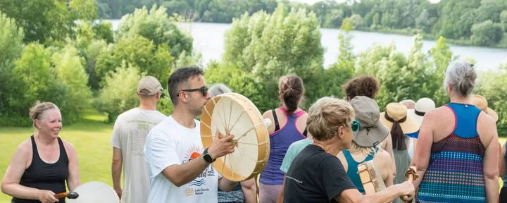 Vėlyvos vasaros sveikatingumo festivalis — Osceola ežero retritas