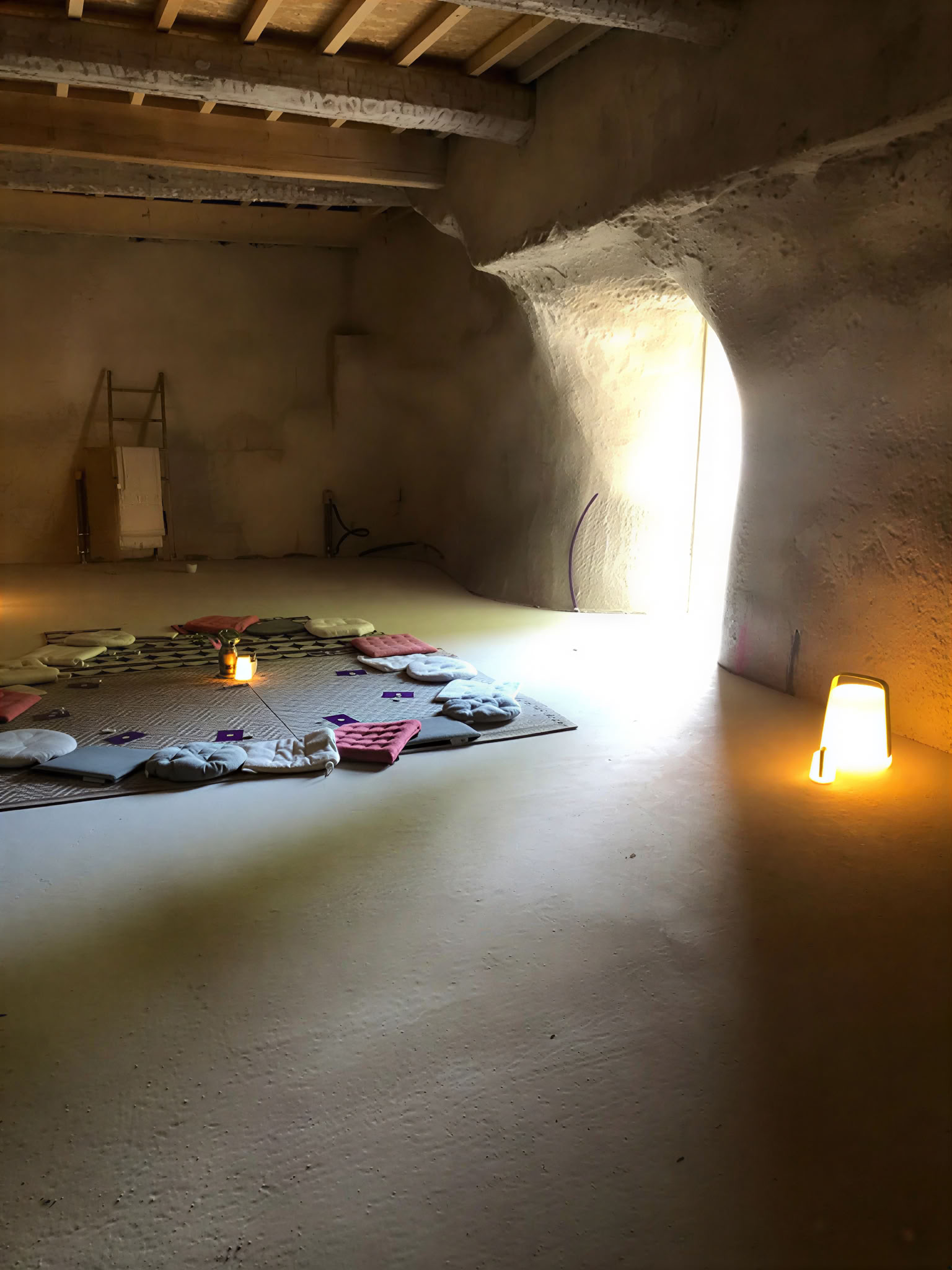 Iš naujo įžiebk savo vidinį spindesį: jogos ir meditacijos retritas Pietų Prancūzijoje