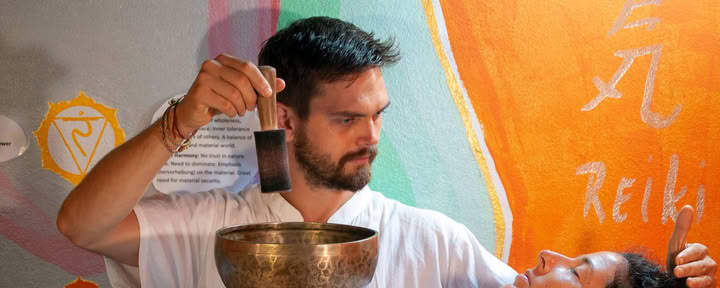 Garso terapijos ir dainuojančių dubenų meditacija Tailande, Krabyje