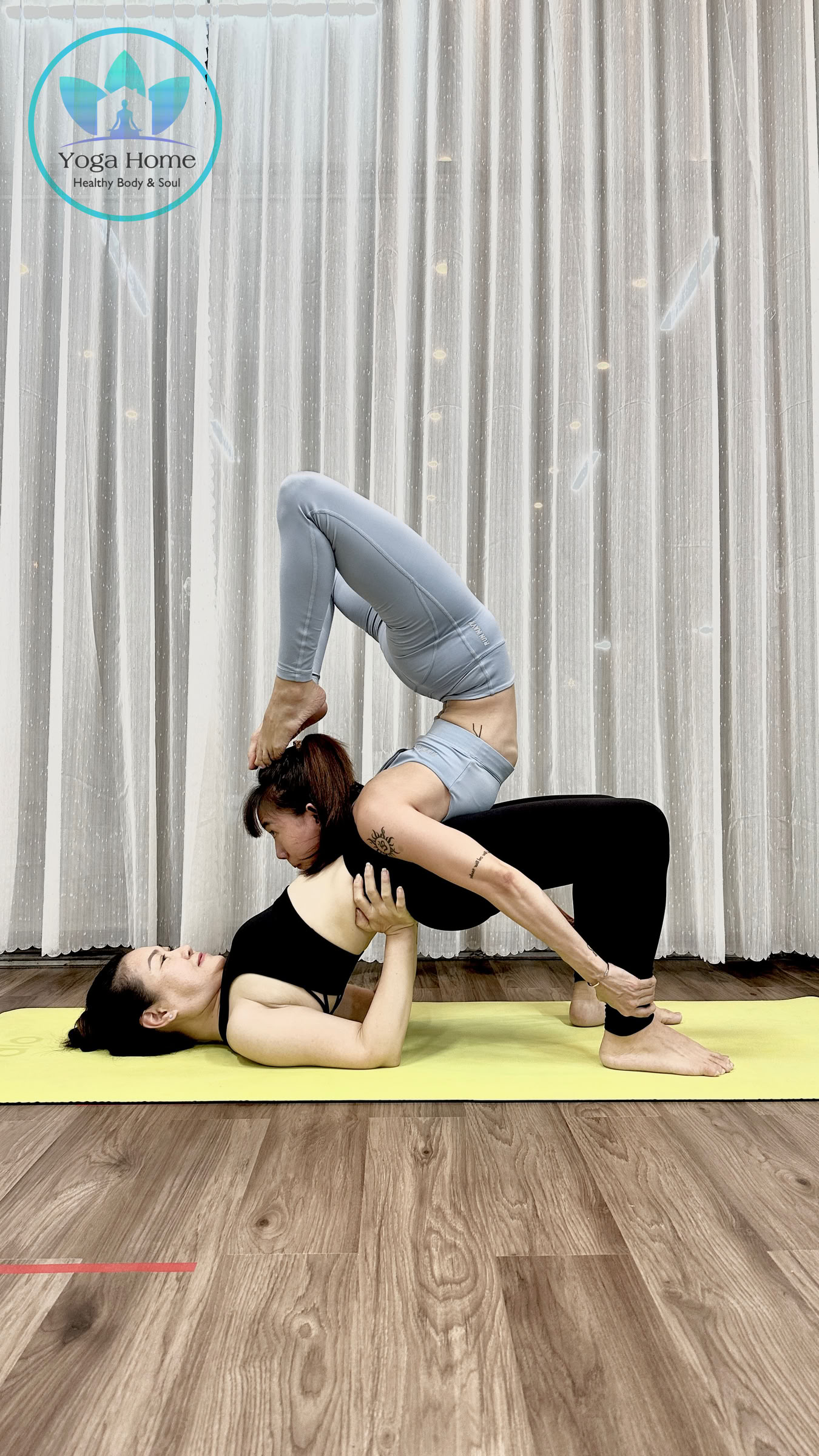200 valandų jogos mokytojų rengimo kursai Yoga Home School