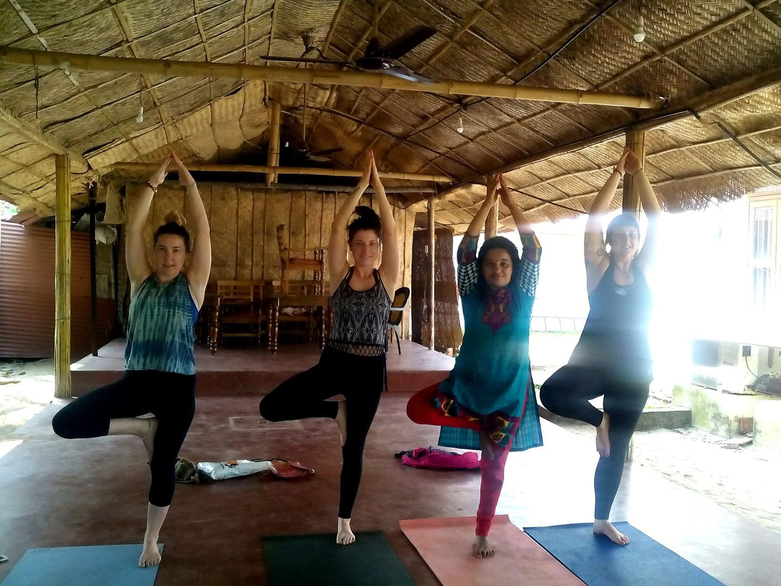 8 dienų pajūrio sveikatingumo retritas su ajurveda, joga ir zen meditacija Allepyje, Keraloje