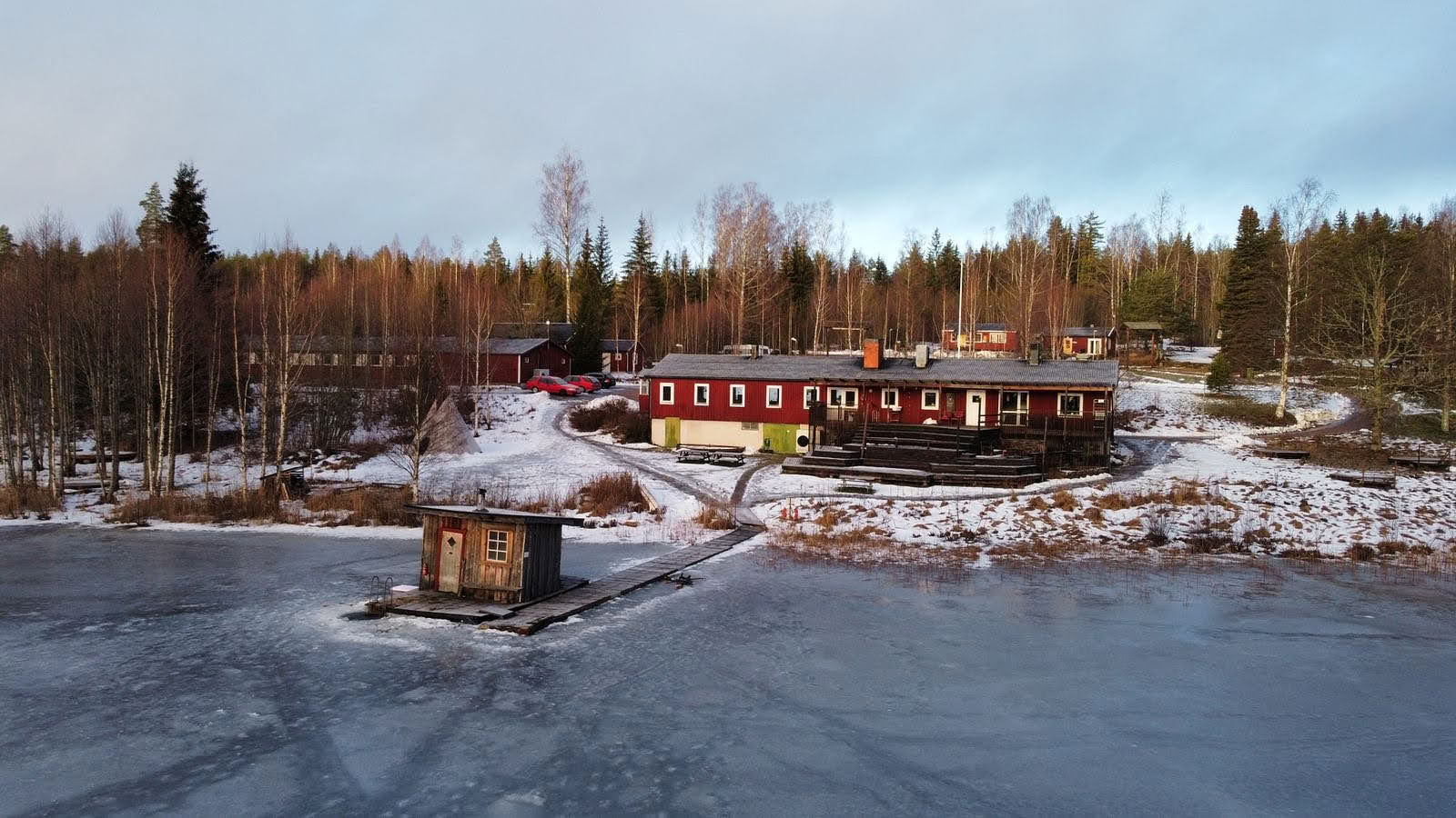 Škotijos Vakarų Kranto retritas: joga, žygiai, maudynės ir sauna škotų pilyje