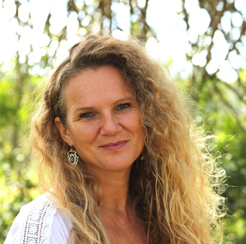 Florentina Lam-Clark – Atgaivinanti joga ir garso terapija