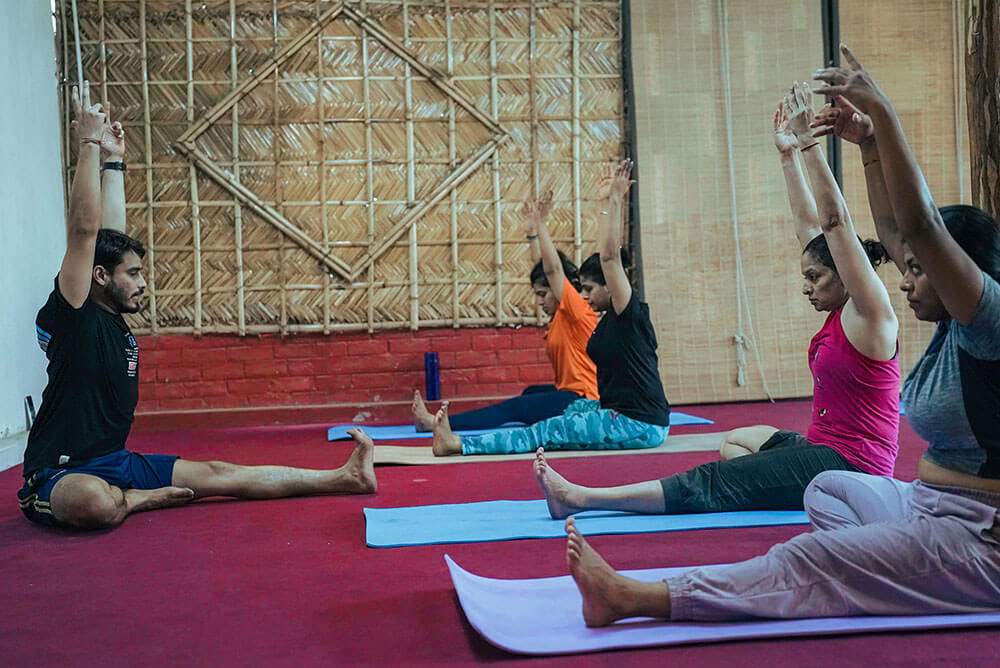 200 valandų jogos mokytojų rengimas Rišikeše – 2026 m. rugsėjo 1 d. – rugsėjo 22 d.