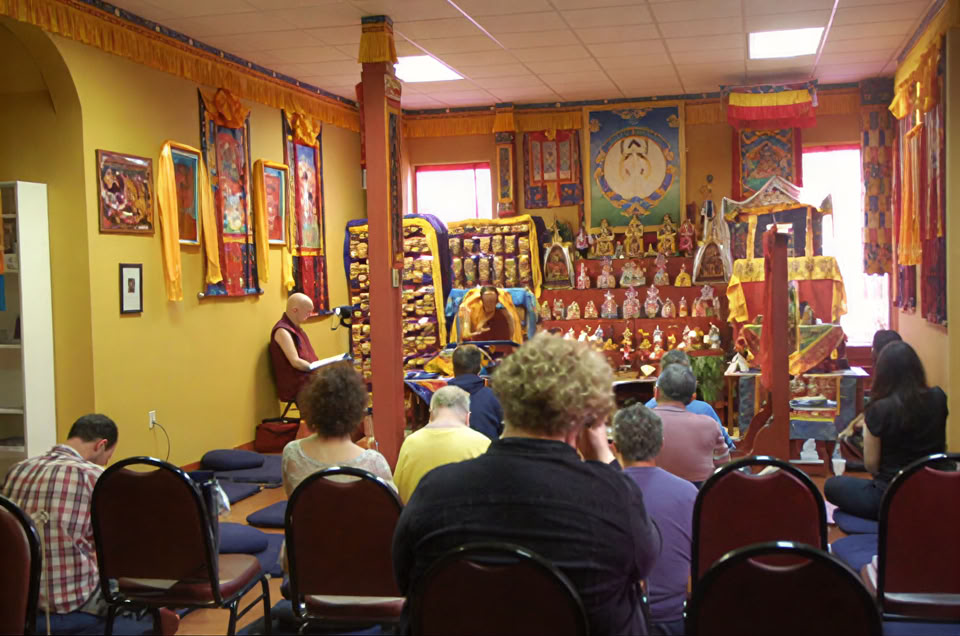Ngondro (18:00) ir tyloji meditacija (18:30)