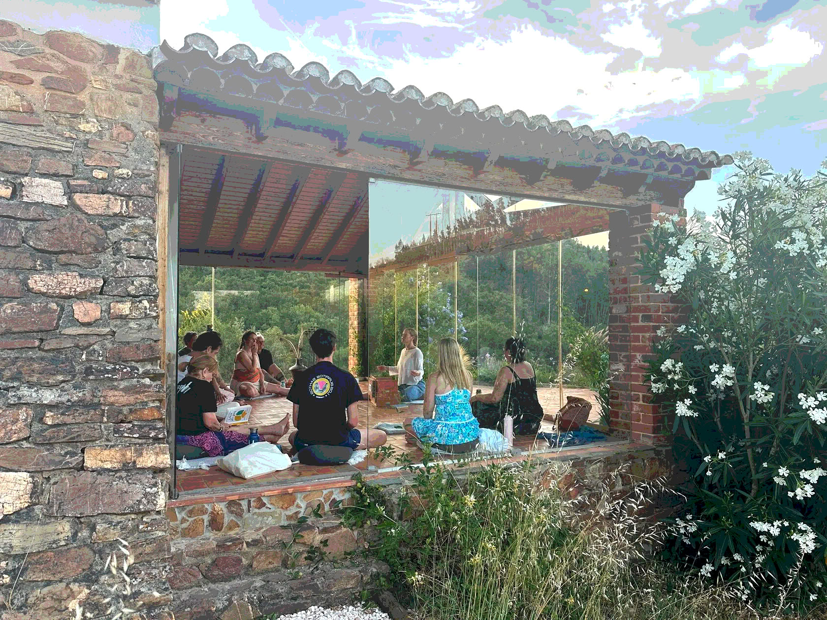 hOMe jogos ir bhakti retritas