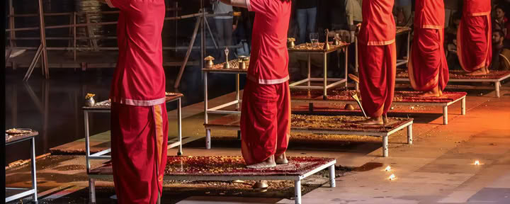 300 valandų kundalini jogos mokytojų rengimas Rišikeše