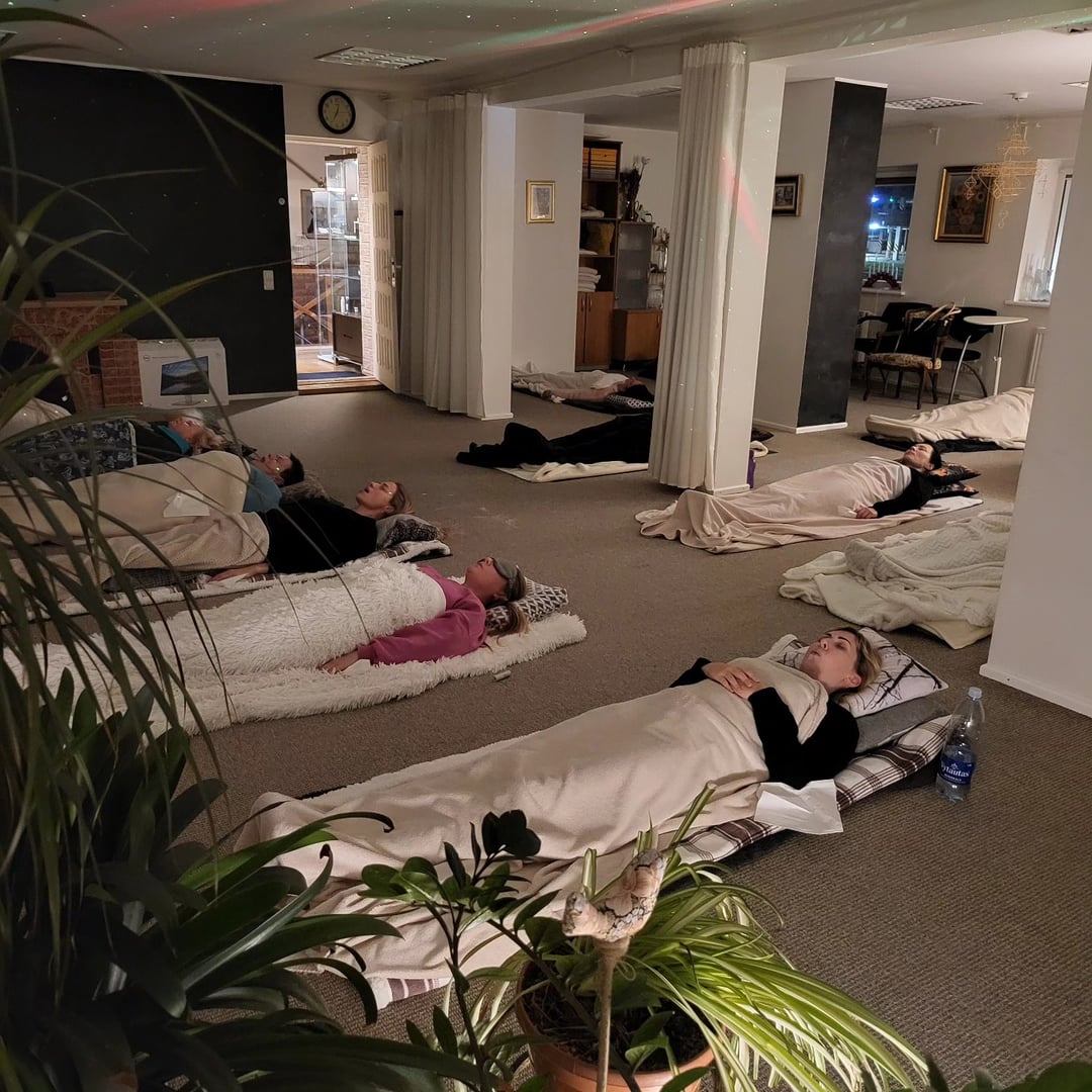 Studija "Žali burtai"