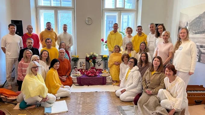 Sivananda joga Vilniuje