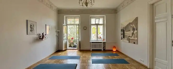 Sivananda joga Vilniuje
