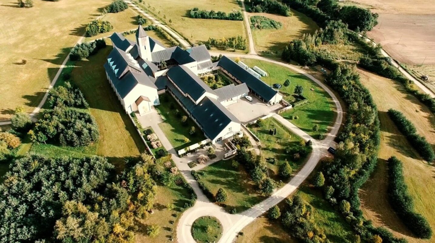 Palendrių šv. Benedikto vienuolyno svečių namai