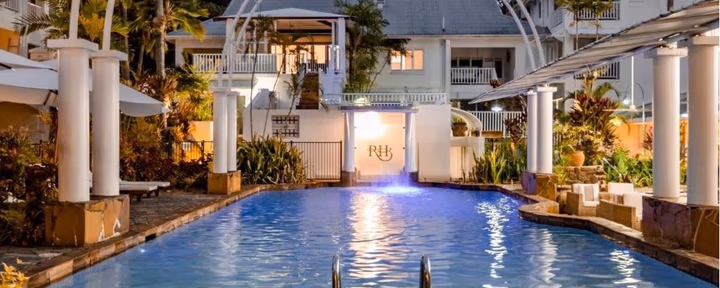 "The Reef House Adults Retritai