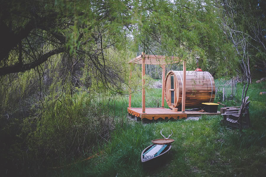 Įsišakniję vandenys