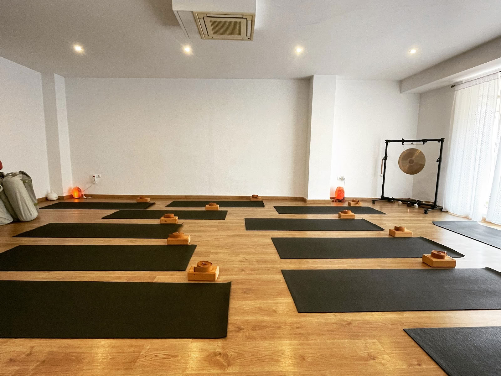 Ashram Ibiza jogos centras