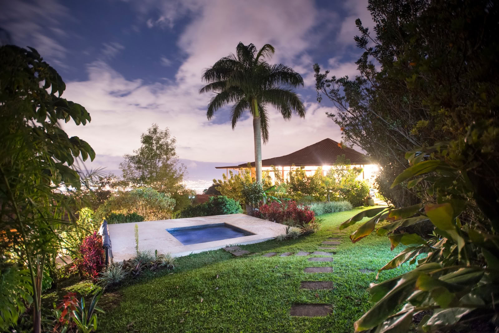 Pura Vida Retritas & SPA