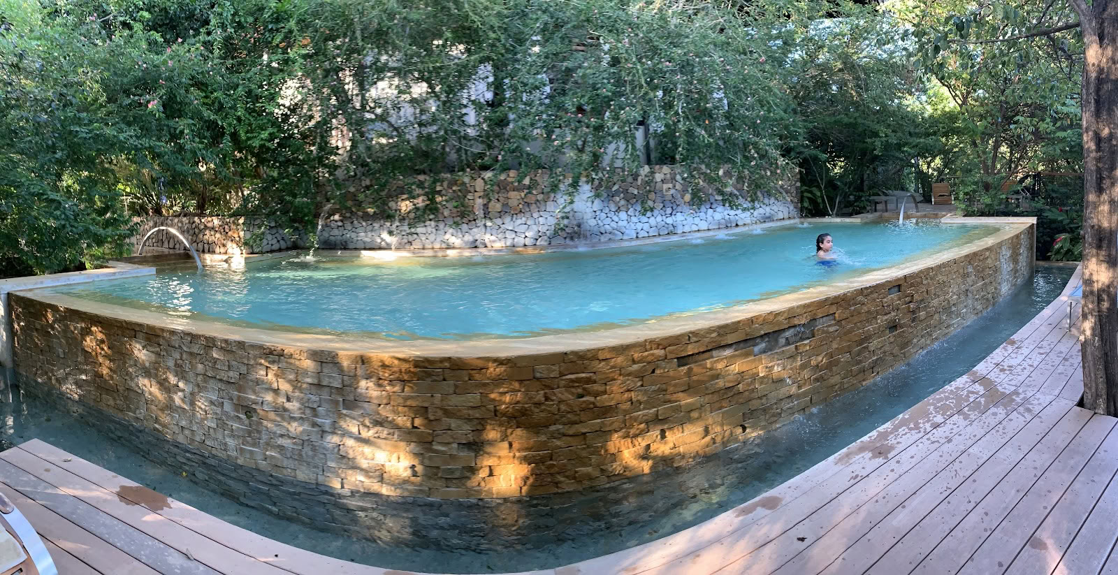 Rio Perdido, „SLH“ viešbutis