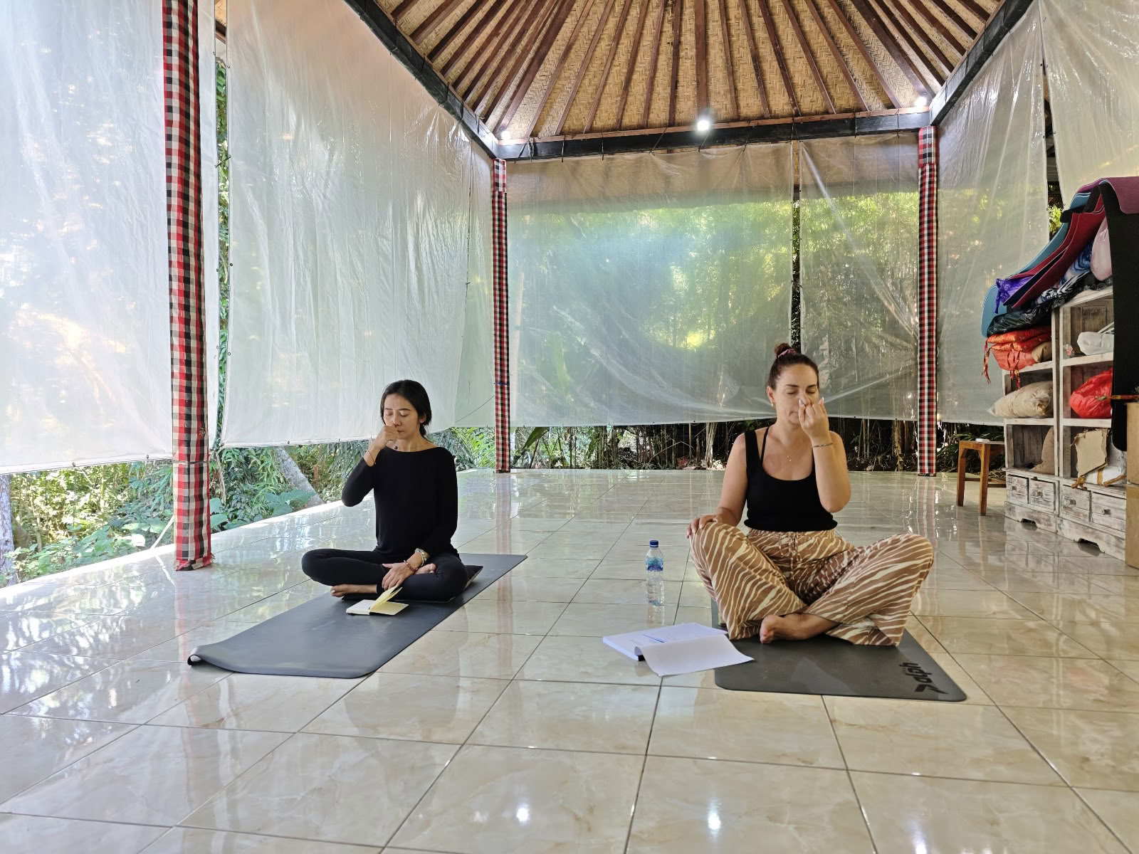 Bali jogos centras - jogos užsiėmimai ir YTT Ubud Bali