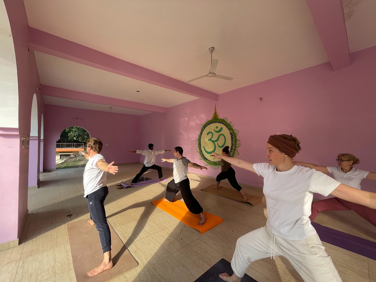 Abhyasa Yogmath | Tradicinis jogos ir meditacijos ašramas Rišikeše, Indijoje