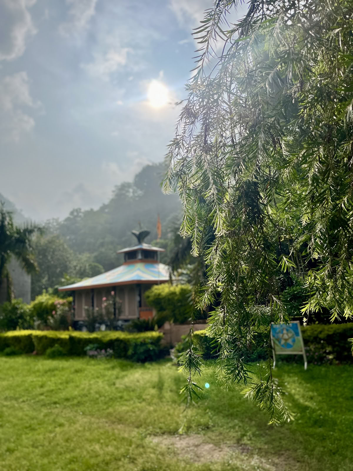 Abhyasa Yogmath | Tradicinis jogos ir meditacijos ašramas Rišikeše, Indijoje