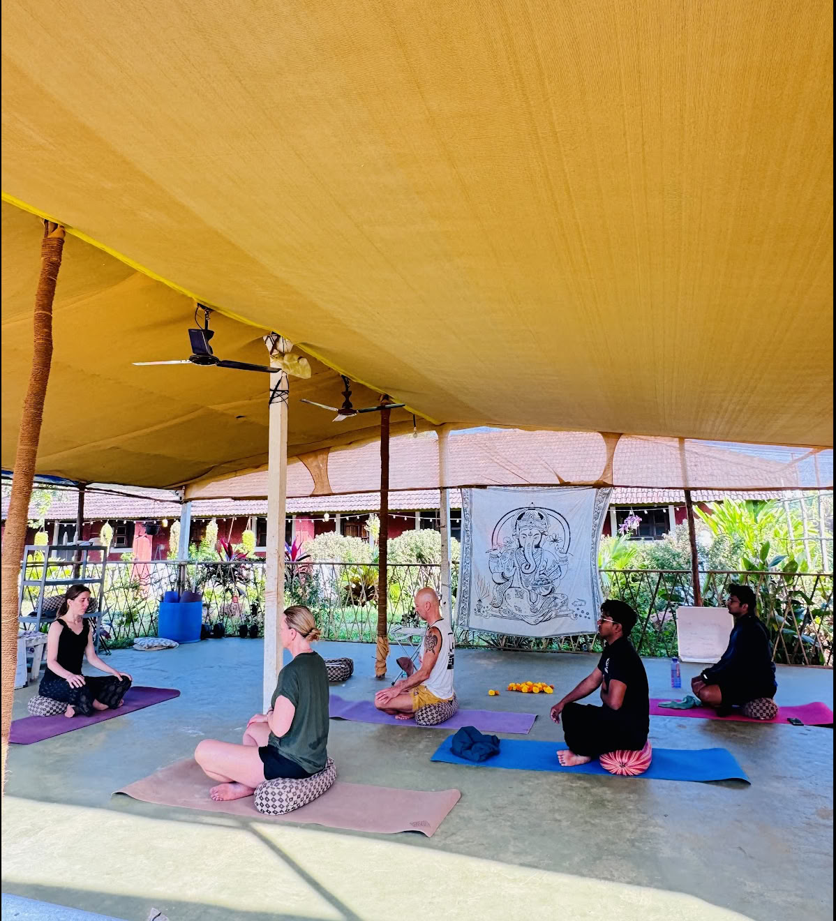 Shanti MIZU | Geriausias jogos retritas Arambolyje, Goa