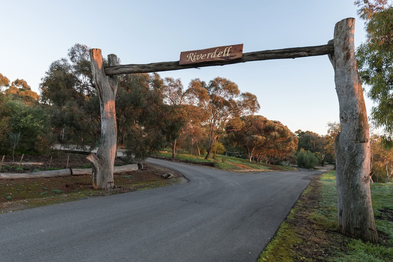 „The Riverdell Spiritual Centre“