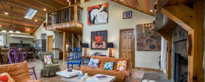 „Heartwood House“