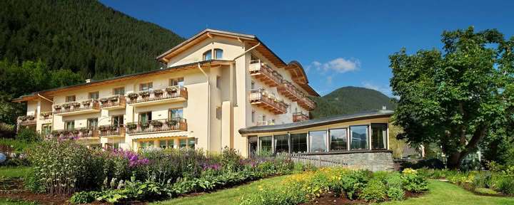 Strandhotel prie Weissensee