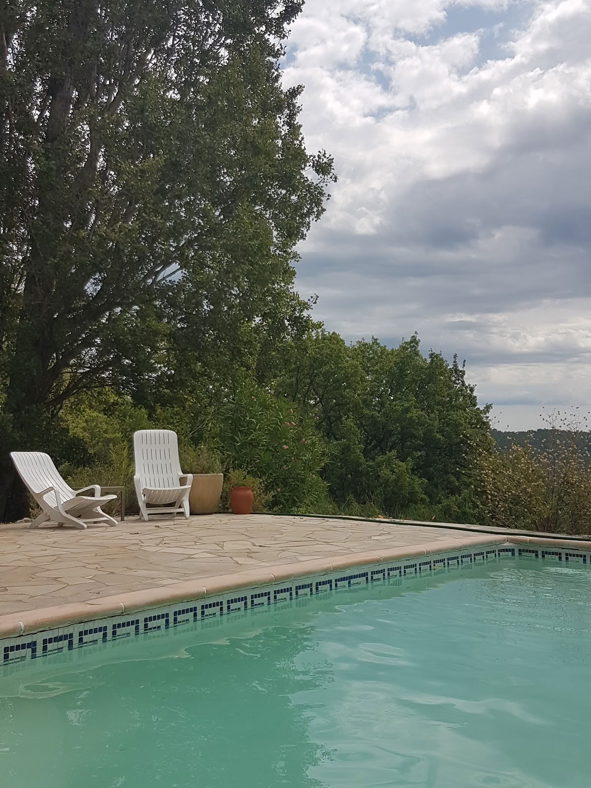 Abriecosy Bio veganiškas B&B, retritų centras, detoksikacija