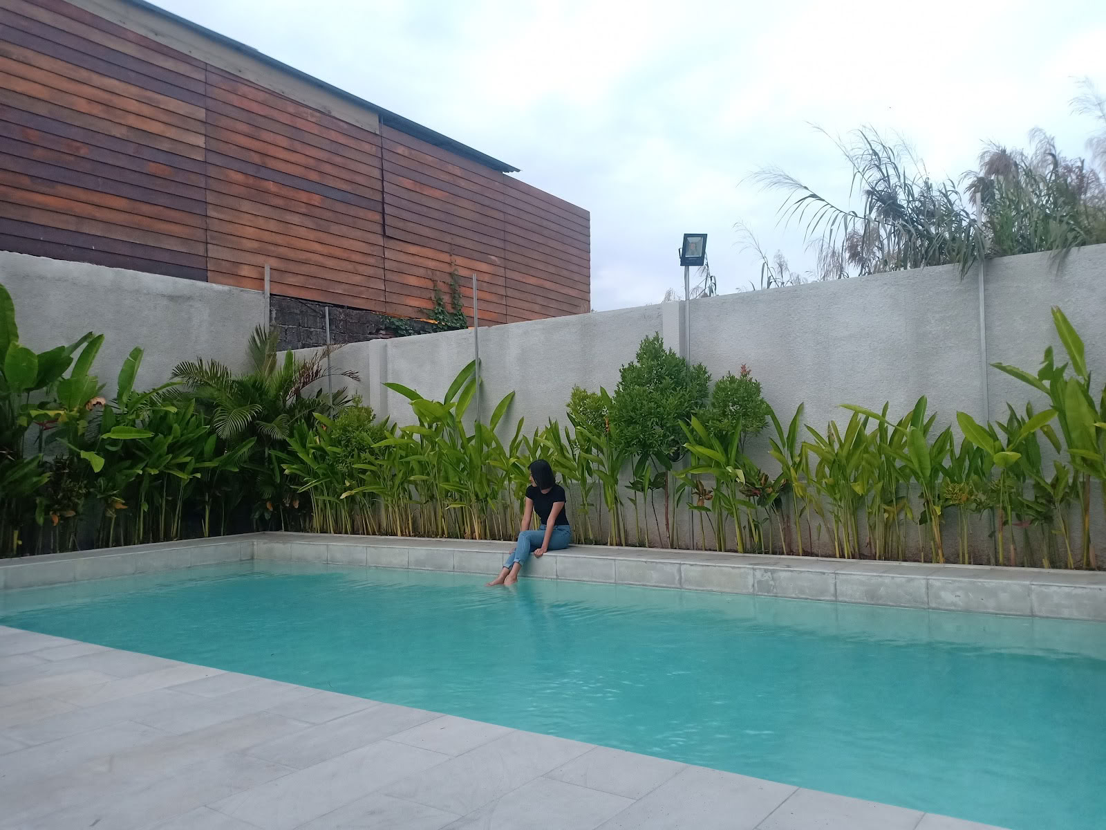Bali šurmulio bendradarbystės ir bendro gyvenimo erdvė, Bali