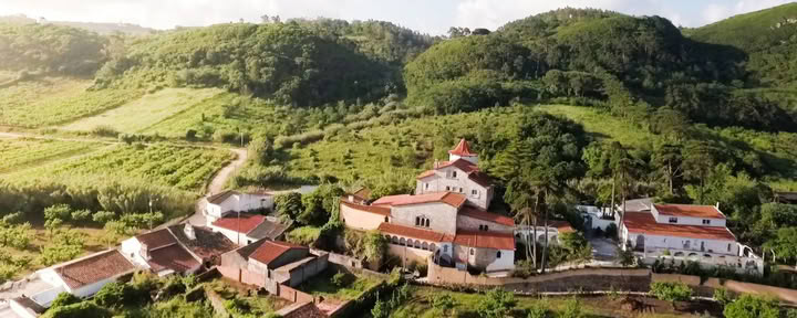 Budos jogos ir banglenčių viešbučio retritai