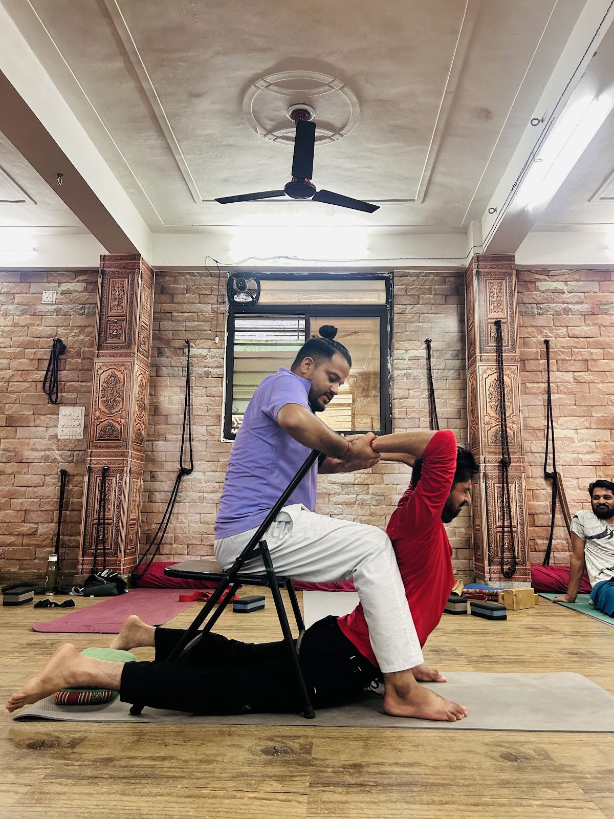Drishti Yogshala Rishikesh ( jogos mokykla )