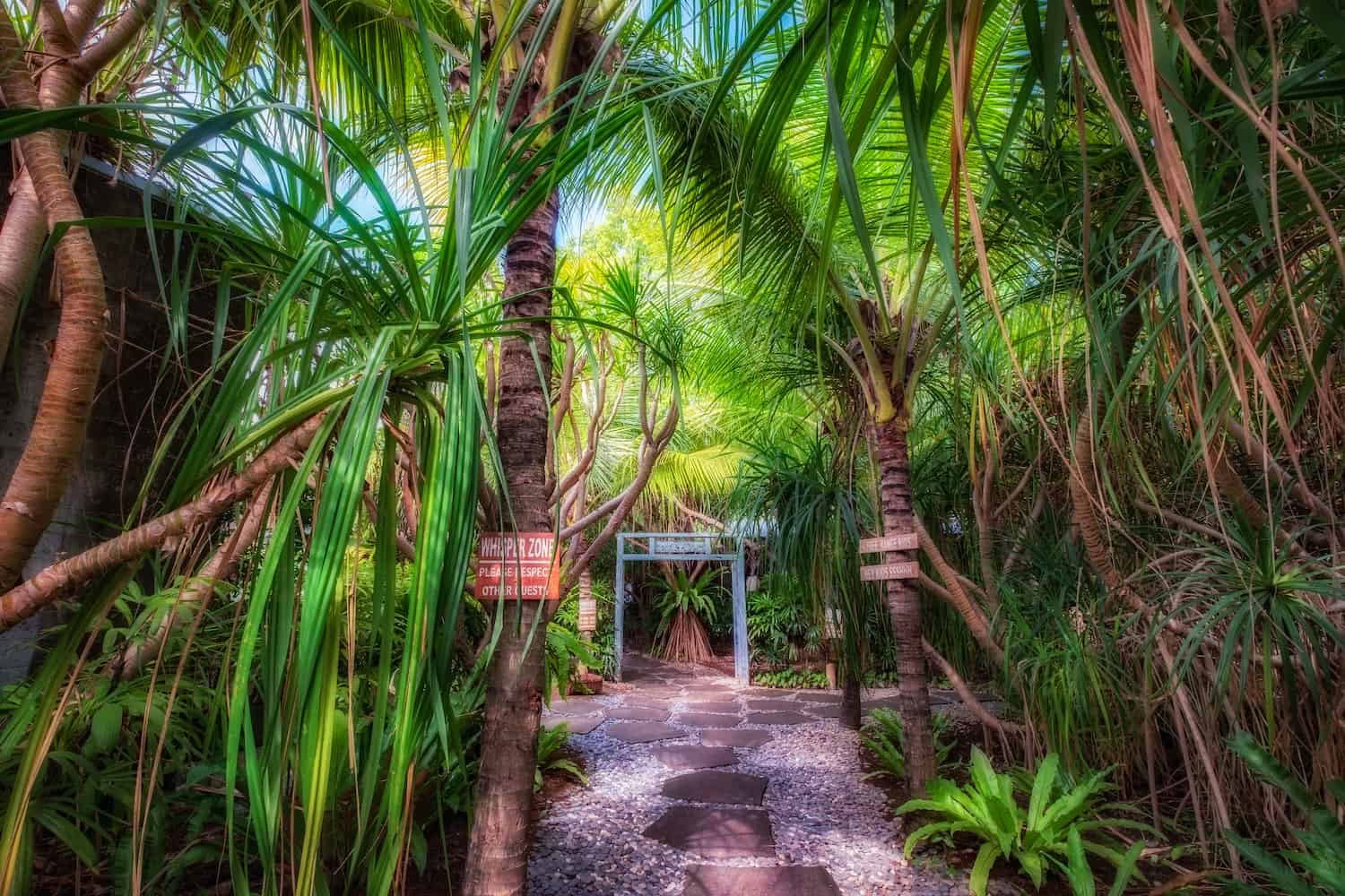 „Hotel Komune“ ir „Beach Club Bali“