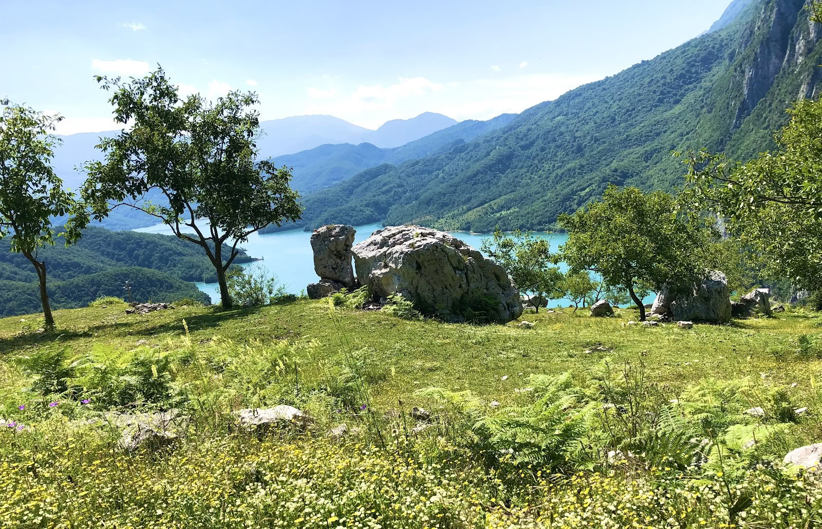 Retritai Albanijoje
