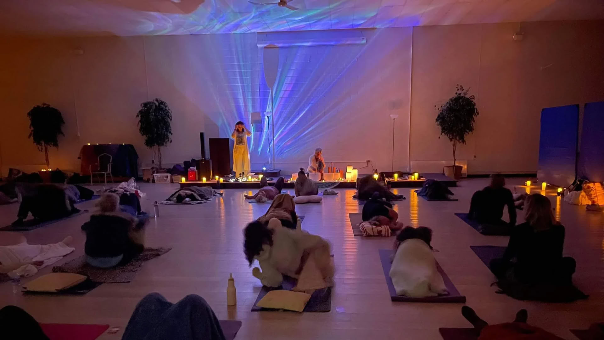 Reiki ant uolos, reiki meistras mokytojas