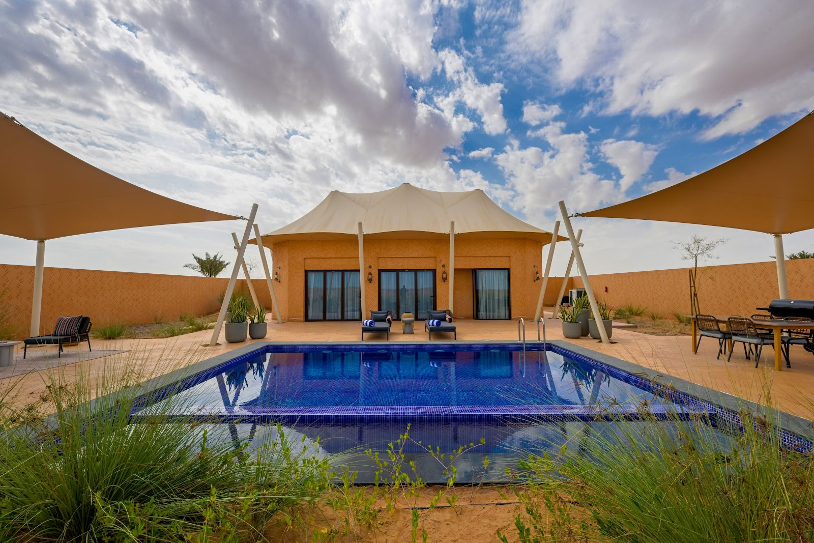 Al Badayer retritas by Sharjah Collection