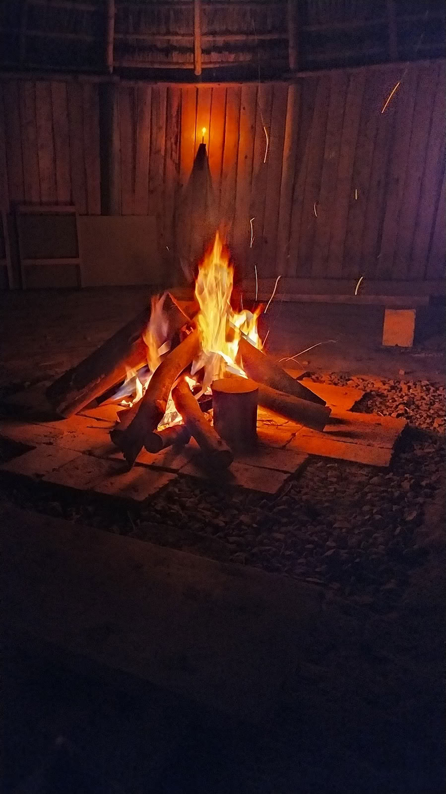 Saulės gydymas – ajoskos ceremonija