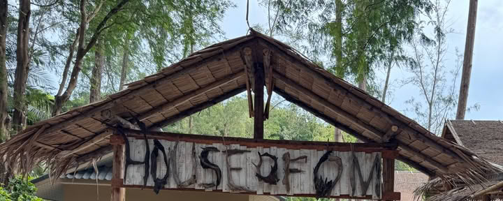 „House of Om“ prie Bovy paplūdimio