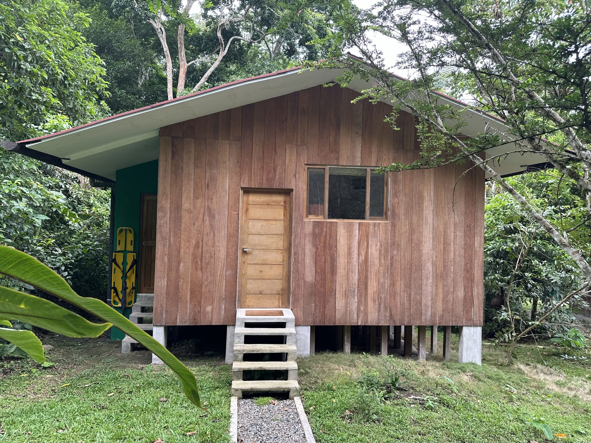 8 ir 9 kambariai
