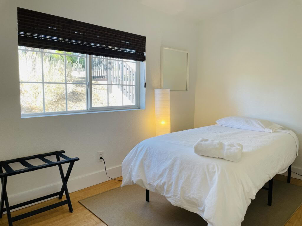 Private Room, Shared Bathroom