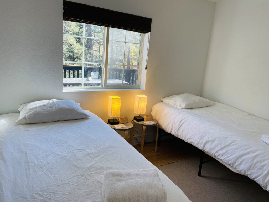 Double Shared Room, Shared Bathroom