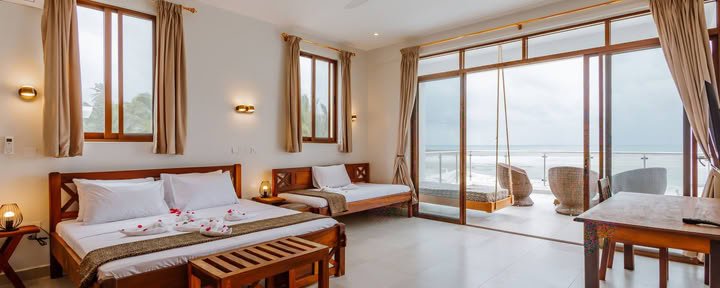 „Beach Villa – Sun Suite Baseino prieiga / Tiesioginis vaizdas į jūrą“